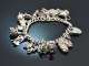 London um 1970! Sch&ouml;nes Bettelarmband mit 13 Charms und Herzschlie&szlig;e Sterlingsilber