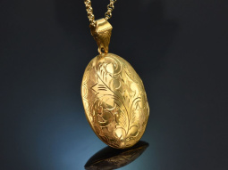 Um 1920! H&uuml;bscher Medaillon Anh&auml;nger mit Kette...