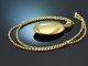 Um 1920! H&uuml;bscher Medaillon Anh&auml;nger mit Kette aus vergoldetem Silber 925