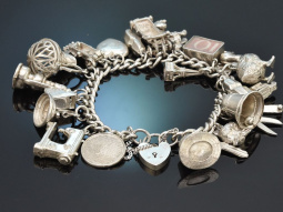 Birmingham 1961! Sch&ouml;nes Bettelarmband 23 Charms aus...