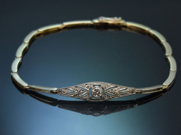 Um 1915! H&uuml;bsches Art Deco Armband mit Diamanten aus...