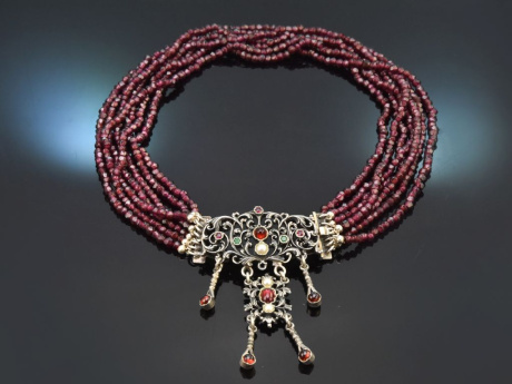 Chiemsee around 1965! Beautiful 7-row garnet necklace in silver