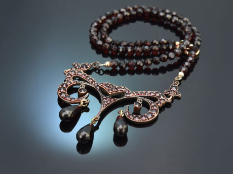 Historisches Granat Collier aus B&ouml;hmen aus vergoldetem Silber