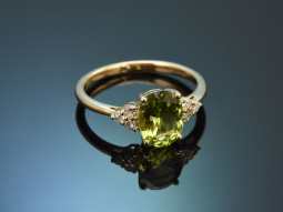 Wundervoller Peridot Diamant Ring aus Gold 585