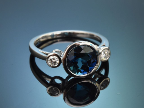 Sch&ouml;ner Ring mit feinem blauen Turmalin und Diamanten aus Wei&szlig;gold 585