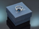 Sch&ouml;ner Ring mit feinem blauen Turmalin und Diamanten aus Wei&szlig;gold 585