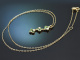 Zartes Collier mit feinen Tsavorithen und Diamanten aus Gold 585