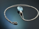 Sparkling Blue! Edles Collier mit Aquamarin Tropfen aus Wei&szlig;gold 585