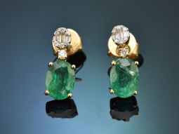 Wundervolle Smaragd Ohrringe mit Diamanten aus Gold 750