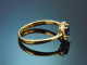 Klassischer Saphir Ring mit Diamanten aus Gold 750