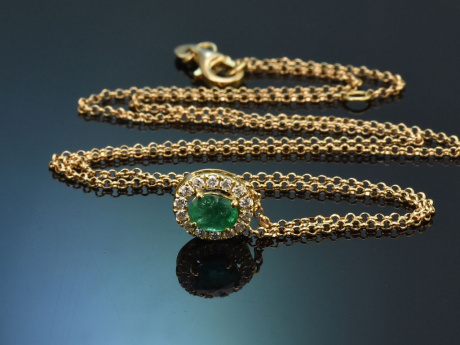 Fine emerald necklace with diamonds in 750 gold