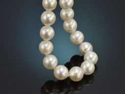 Um 1985! Edle Akoya Zuchtperlenkette mit Schlie&szlig;e...