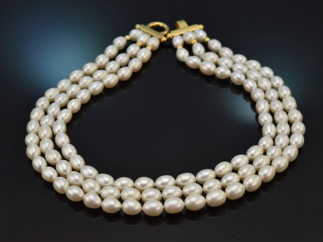 Jackie Style! Dreireihiges Zuchtperlen Collier mit vergoldeter Schlie&szlig;e aus Silber 925