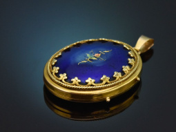 USA around 1950! Beautiful medallion pendant with blue...