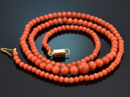 Around 1950! Fine Italian Sardegna coral necklace with...