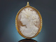 Stuttgart around 1980! High-quality cameo pendant of Ceres with diamonds in 750 gold