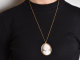 Stuttgart around 1980! High-quality cameo pendant of Ceres with diamonds in 750 gold