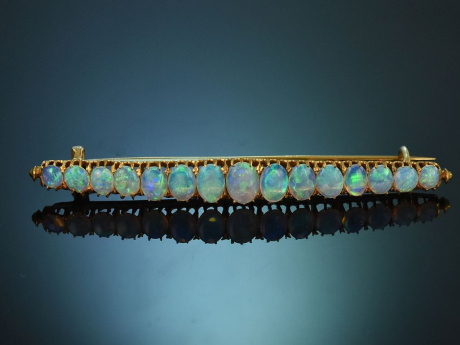 Um 1900! Feine Opal Brosche aus Gold 585