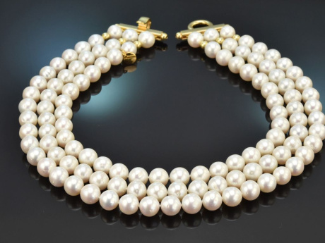 Jackie Style! Edle 3-reihige Zuchtperlen Kette mit vergoldeter Silber Schlie&szlig;e