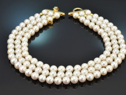 Jackie Style! Elegant 3-row cultured pearl necklace with...