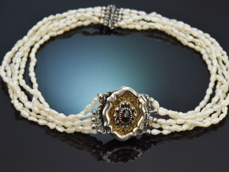 Linz um 1985! Sch&ouml;ne Trachten Kropf Kette aus Perlen Granat und Silber 835