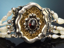 Linz um 1985! Sch&ouml;ne Trachten Kropf Kette aus Perlen...