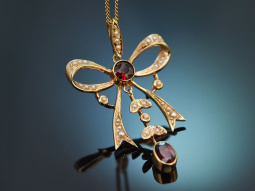Around 1950! Pretty bow pendant with seed pearls and...