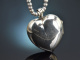 Um 1990! Gro&szlig;er Herz Medaillon Anh&auml;nger mit silbergraue Zuchtperlenkette aus Silber 925