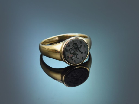 Um 1930! Gravierter Wappen Siegel Ring mit L&ouml;wen aus Heliotrop und Gold 585