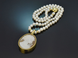 Um 1980! Sch&ouml;nes Zuchtperlen Collier mit Kamee...