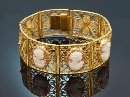 Um 1950! Sch&ouml;nes Kamee Armband aus filigranem...
