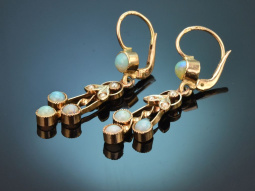 &Ouml;sterreich um 1900! Historische Ohrringe mit Opalen...