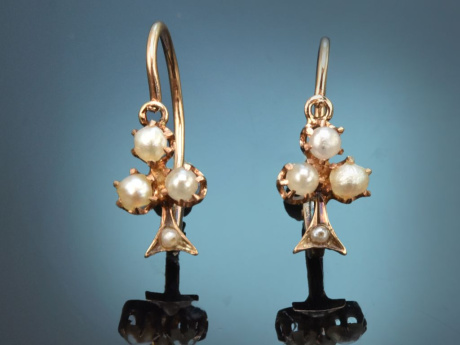 Circa 1890! Delicate little dormeuse earrings with seed pearls in 14-carat gold