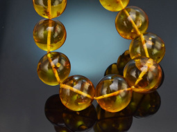 Around 1980! Beautiful Baltic amber necklace with...