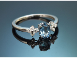 Fine Blue! Sch&ouml;ner Aquamarin Ring mit Diamanten aus...