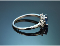 Fine Blue! Sch&ouml;ner Aquamarin Ring mit Diamanten aus...