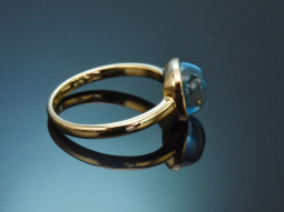 Sky Blue! Sch&ouml;ner Ring mit Blau Topas aus Gold 585