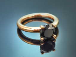 Aus unserer Werkstatt! Schicker Ring mit glitzerndem Onyx...