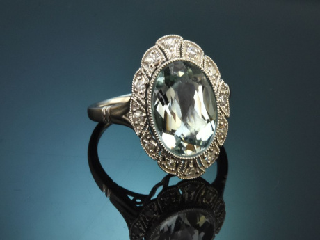 From our studio! Particularly beautiful aquamarine ring with diamonds in 750 white gold