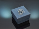 Square Blue! Sleek aquamarine ring in 585 white gold