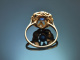 Circa 1915! Antique ring with Ceylon sapphire and diamonds set in 18-carat gold and platinum