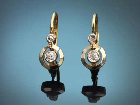 Wien um 1910! Schlichte Diamant Dormeuse Ohrringe aus Gold 585 und Platin