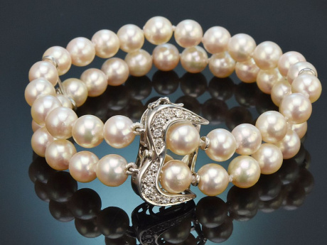 Italien um 1965! Edles 2 reihiges G&uuml;rtel Armband aus Akoya Perlen mit Diamanten Wei&szlig;gold 750