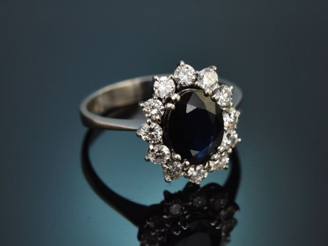 Hamburg um 1985! Feiner Saphir Ring mit Brillanten aus Wei&szlig;gold 750