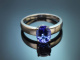 Munich, circa 1990! A fine tanzanite ring in 950 platinum