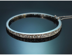 Circa 1950! An elegant bangle set with ca. 3.2 ct Old...