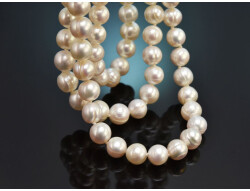 Classy Pearls! Elegant 3-strand cultured pearl necklace...