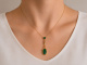 Um 1915! Lavalli&egrave;re Collier mit Chrysopras und Halbperle aus vergoldetem Silber