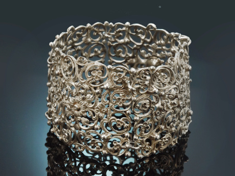 Augsburg um 1930! H&uuml;bsches breites Trachten Armband aus Silber 835