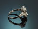 Um 1928! Edler Art Deco Ring mit Diamanten aus Wei&szlig;gold 585
